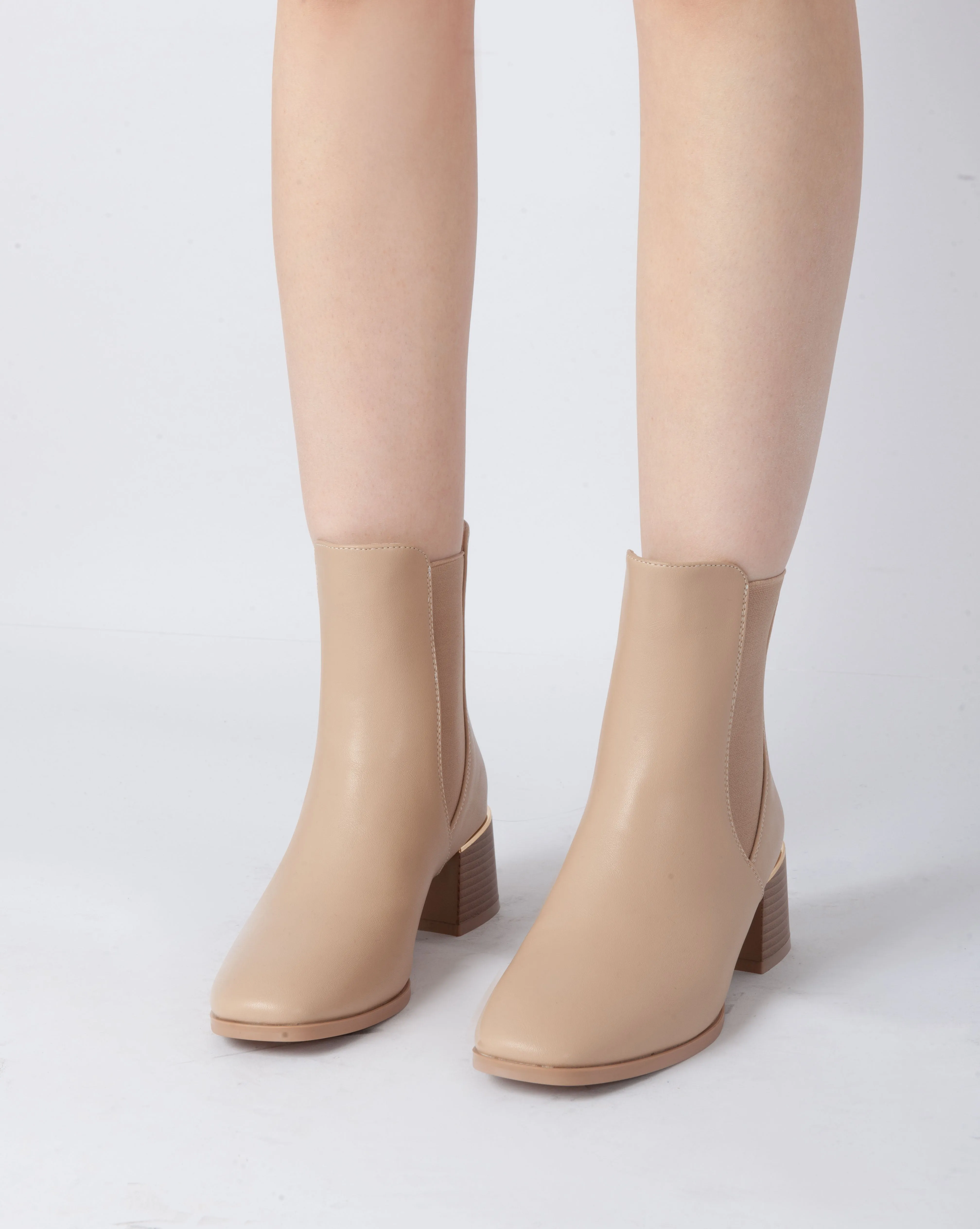 Elegant Block Heel Boots - Beige