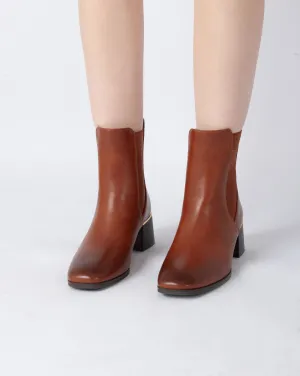 Elegant Block Heel Boots - Camel