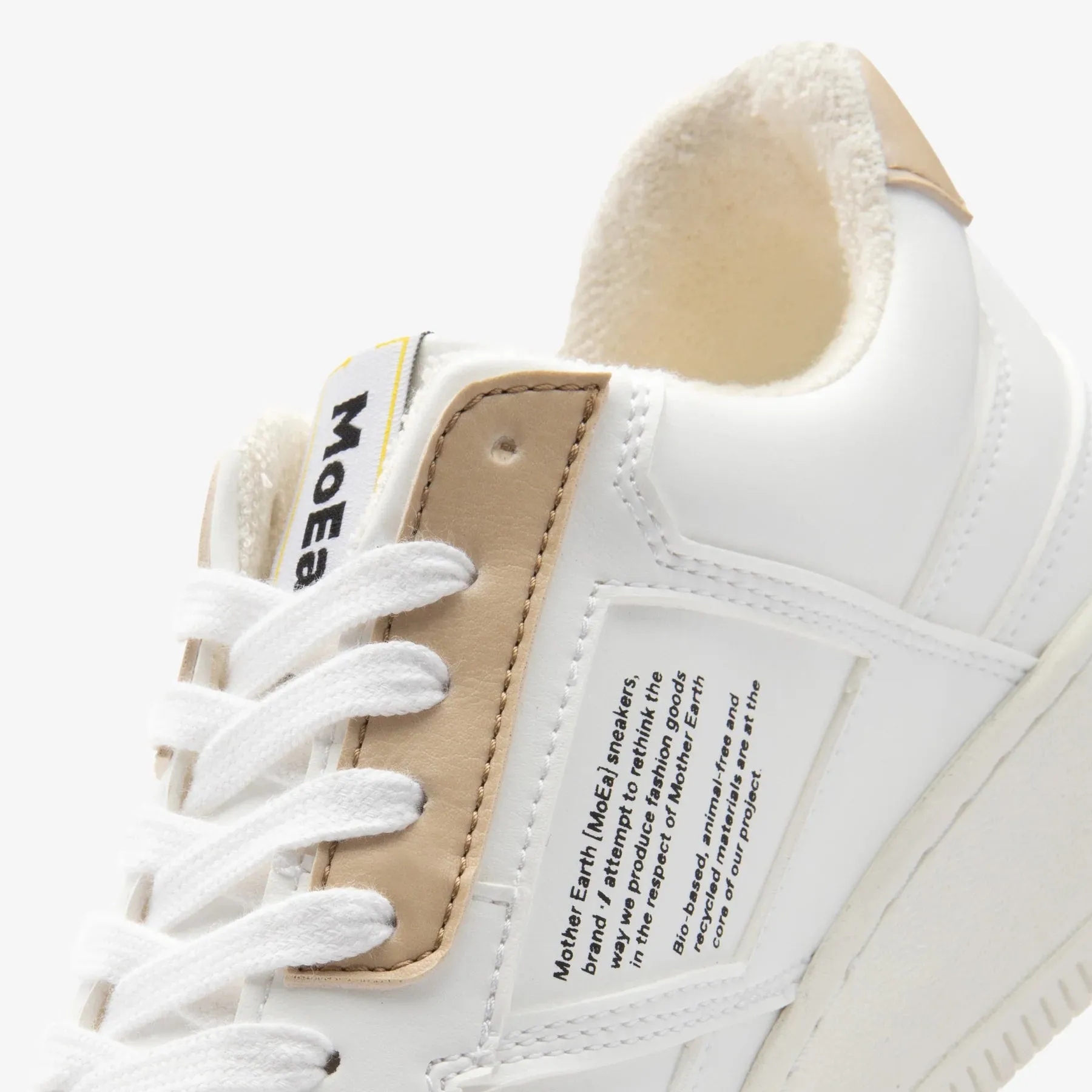 MoEa Gen1 Trainers Corn White & Beige