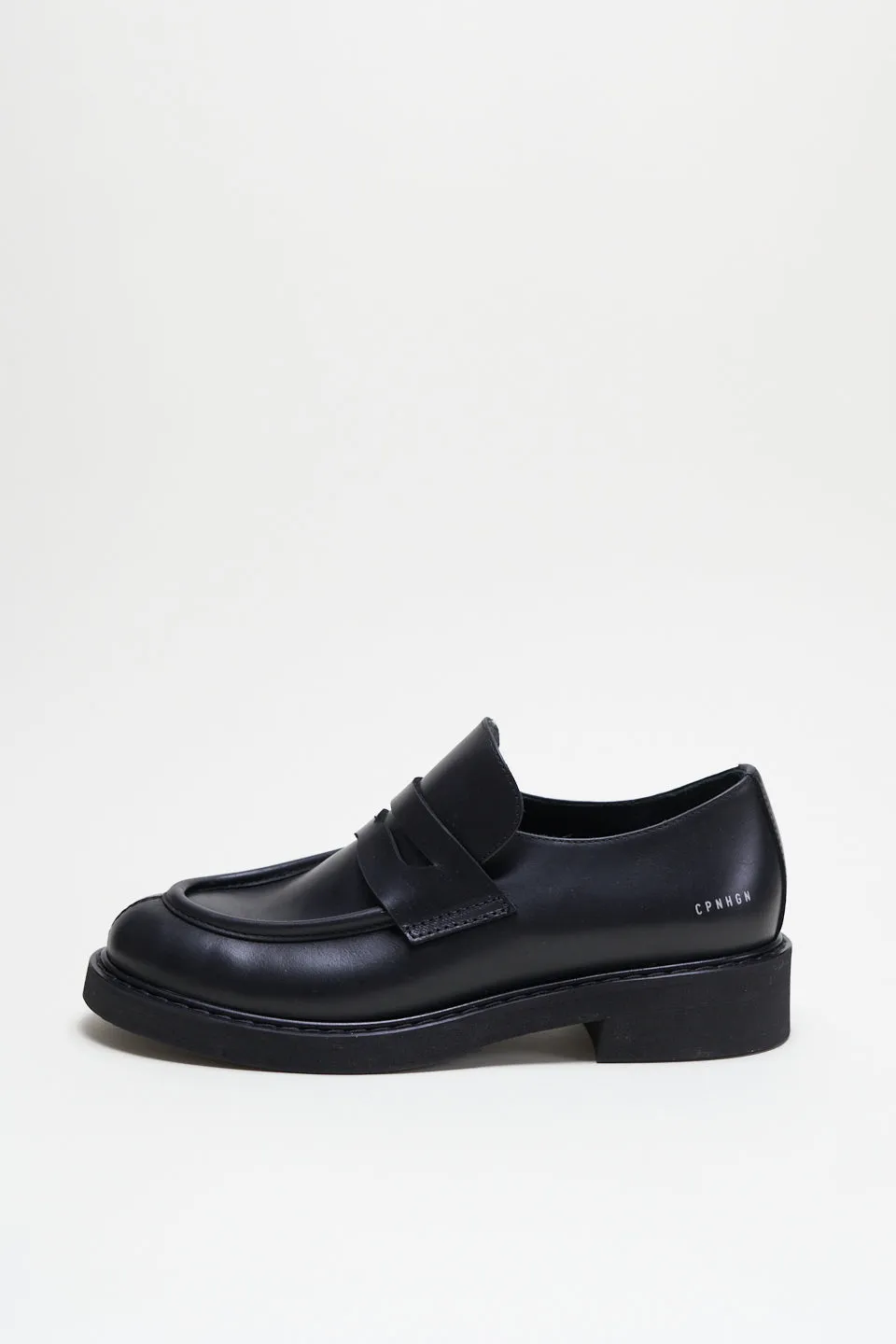 Vitello Black Chunky Loafers