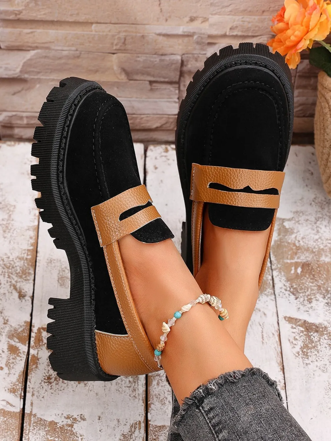 Women's Contrast Suede Platform Loafers